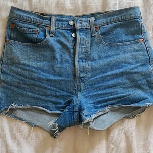 Levi Jean Shorts